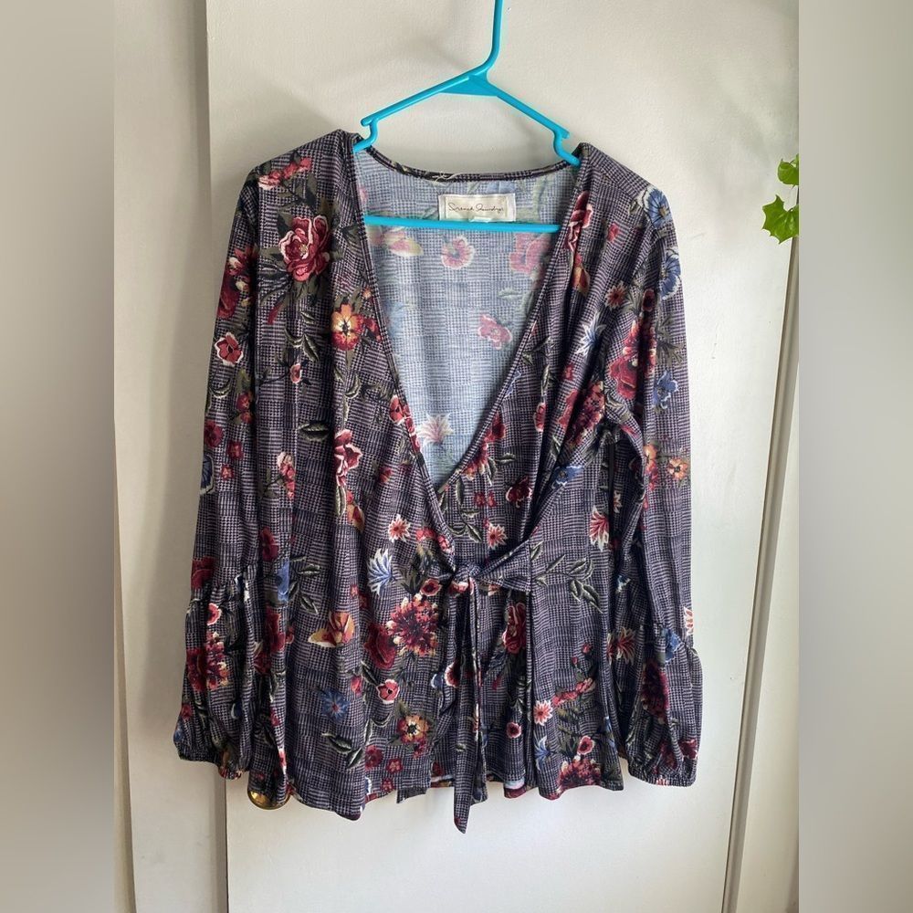 French Laundry XL Wrap floral long sleeve top